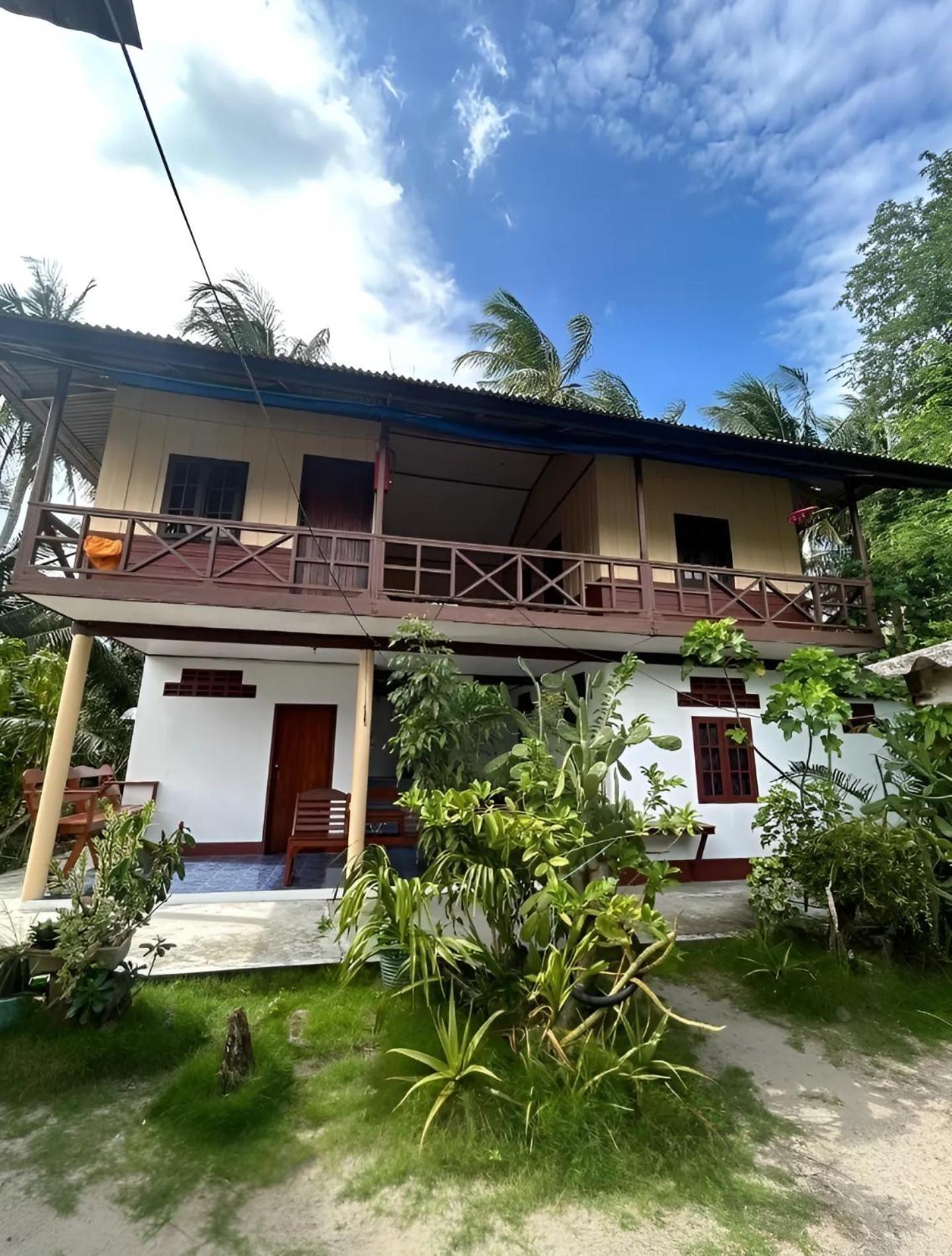 Pinks Bungalow Hotel Baan Tai Exterior photo