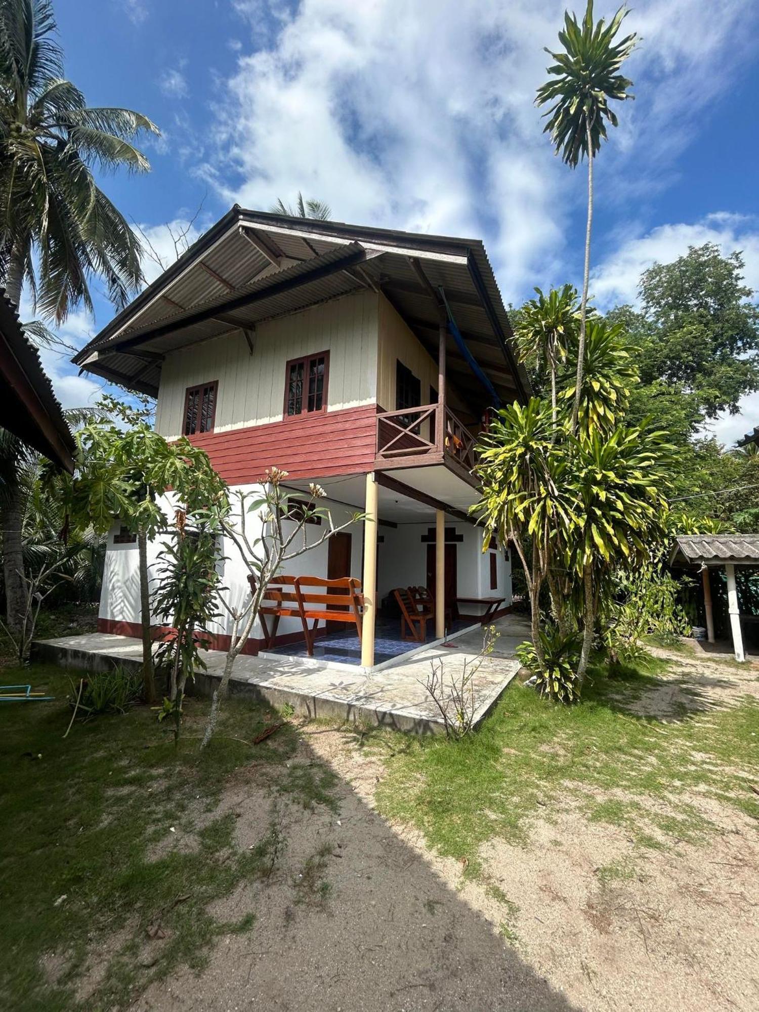 Pinks Bungalow Hotel Baan Tai Exterior photo