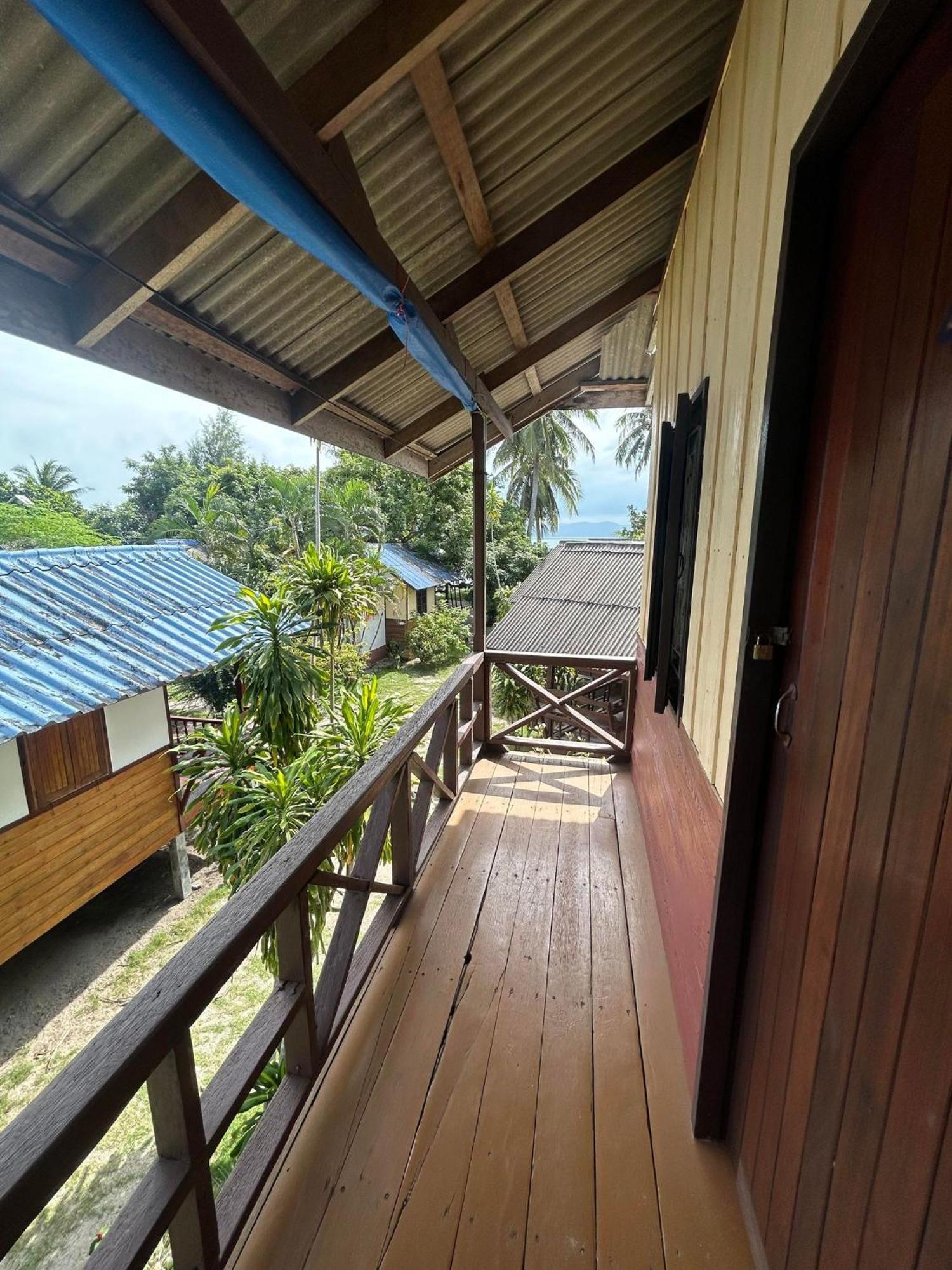 Pinks Bungalow Hotel Baan Tai Exterior photo